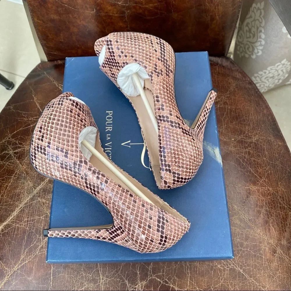 NWB Pour La Victoire Angeliaa platform peep pump 6